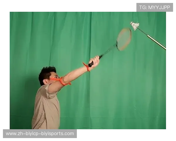 羽毛球头顶斜线吊球